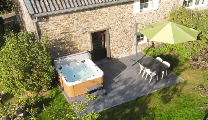 Ardennes Au Coin Du Feu Jacuzzi Sauna Et Nature Hébergement de vacances *
