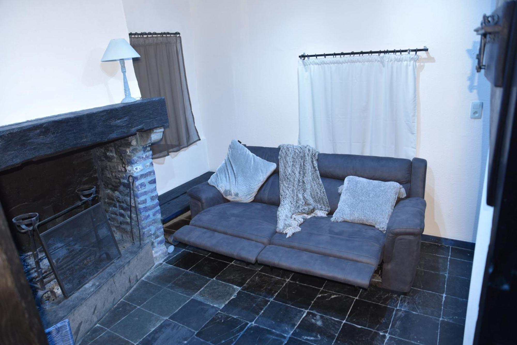 Ardennes Au Coin Du Feu Jacuzzi Sauna Et Nature Holiday home